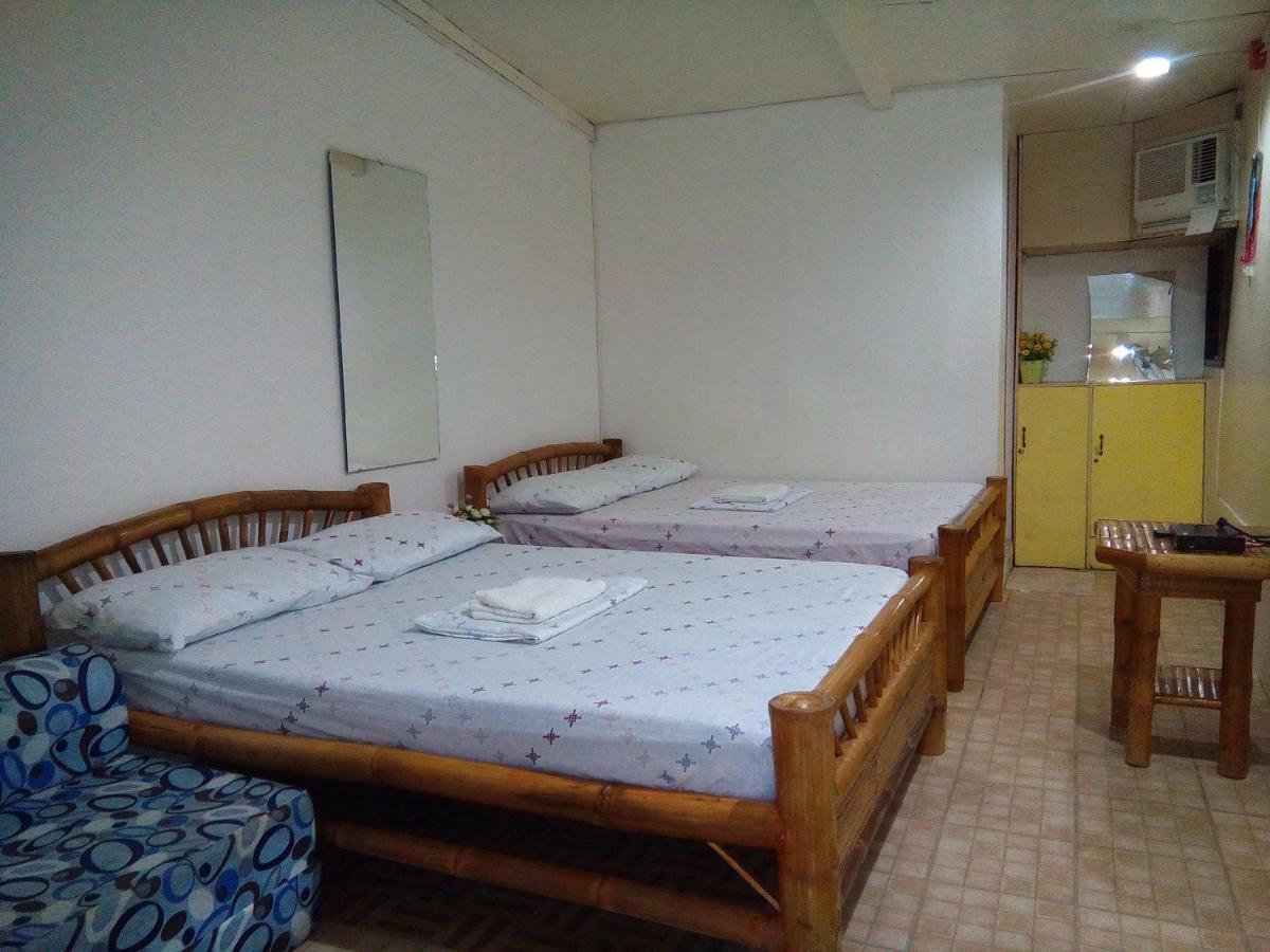 Mother Teresa Rooms And Restaurant Oslob Exteriör bild
