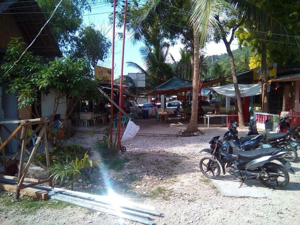Mother Teresa Rooms And Restaurant Oslob Exteriör bild